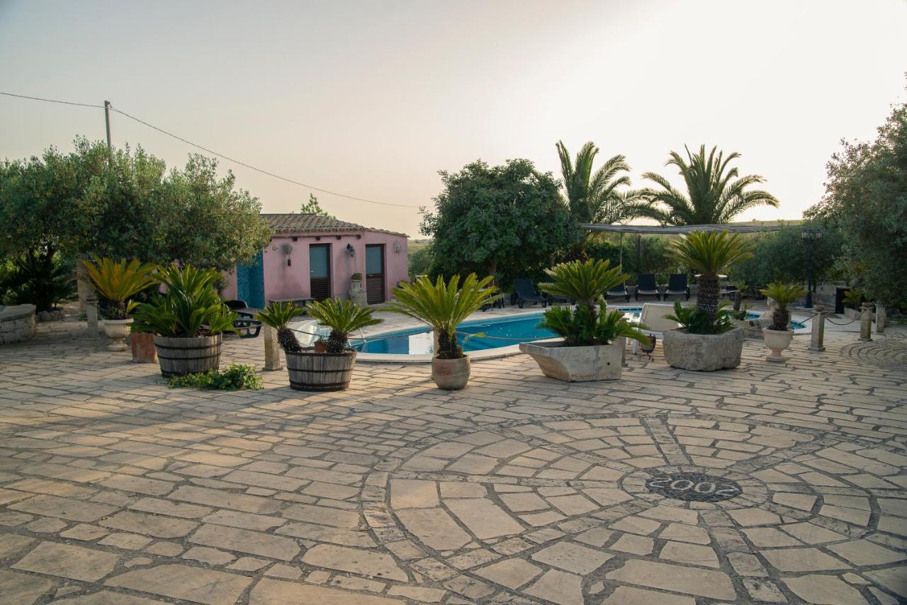 Dependance In Villa Con Piscina ラグーザ エクステリア 写真