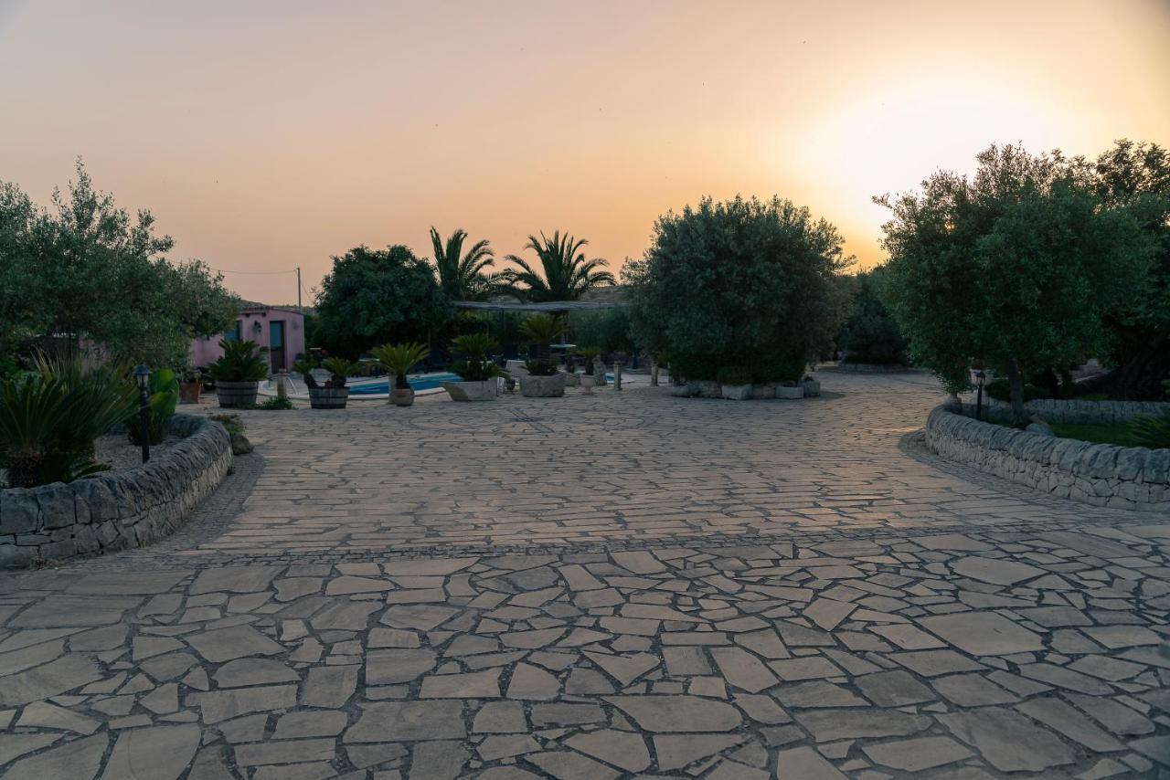 Dependance In Villa Con Piscina ラグーザ エクステリア 写真