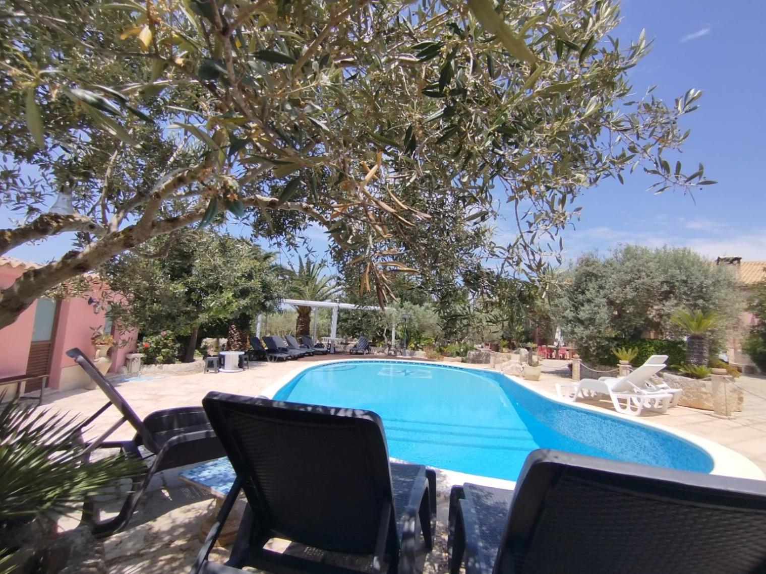 Dependance In Villa Con Piscina ラグーザ エクステリア 写真