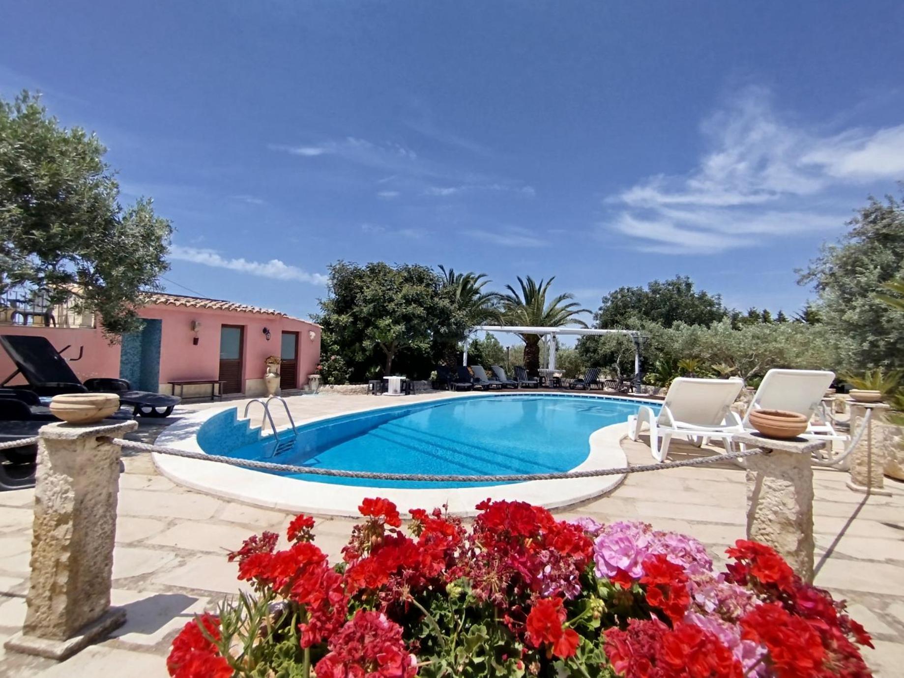 Dependance In Villa Con Piscina ラグーザ エクステリア 写真